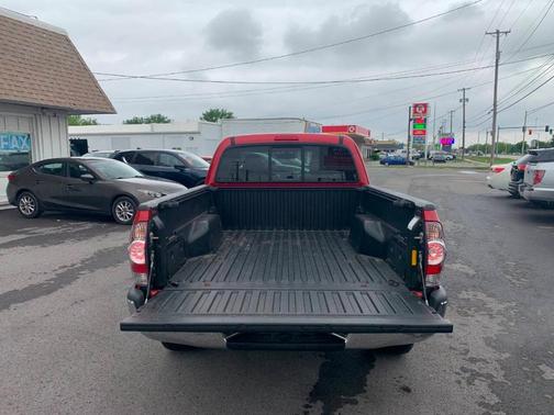 2013 Toyota Tacoma Base