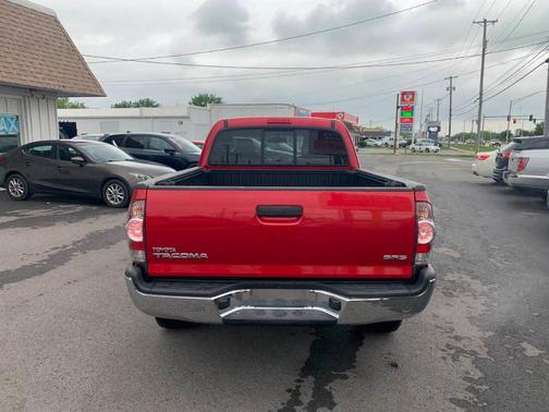 2013 Toyota Tacoma Base
