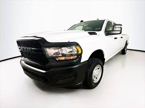 2024 RAM 2500 Tradesman Crew Cab 4x4 8 Box