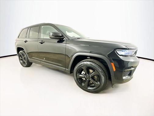 2022 Jeep Grand Cherokee Altitude 4x4