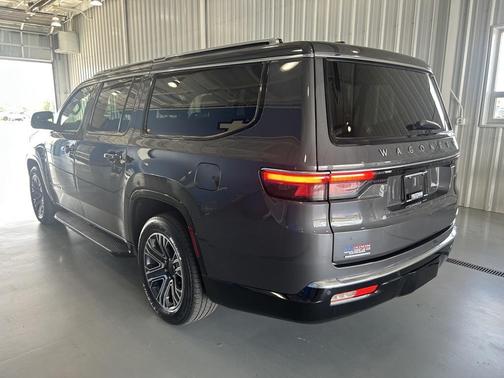 2023 Jeep Wagoneer L Series II 4x4