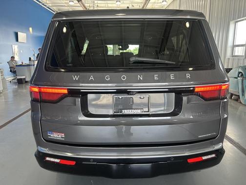 2023 Jeep Wagoneer L Series II 4x4