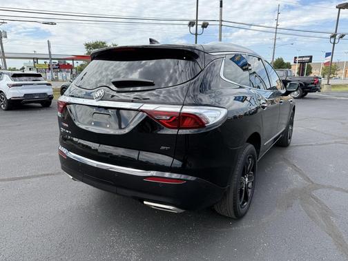 2023 Buick Enclave Essence AWD