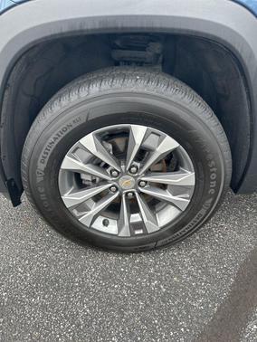 Lakeshore Blue Metallic 2025 Chevrolet Equinox 1LT