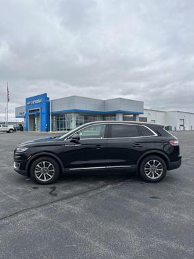 2019 Lincoln Nautilus Select