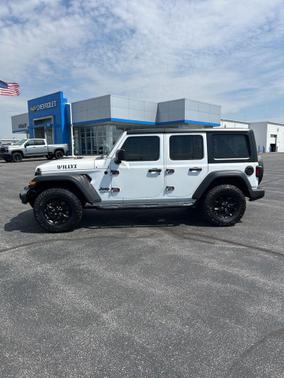 Bright White Clearcoat 2021 Jeep Wrangler Willys