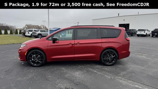 2026 Chrysler Pacifica L