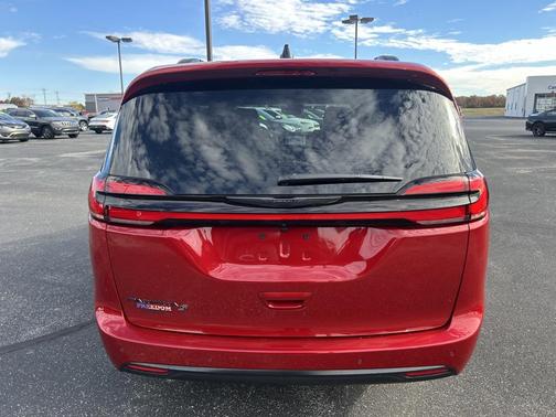 2026 Chrysler Pacifica L