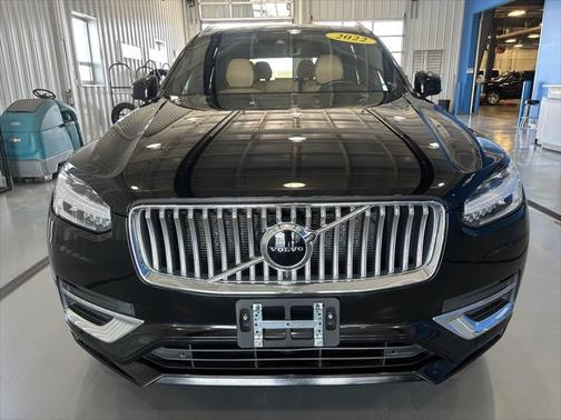 2022 Volvo XC90 T6 Inscription