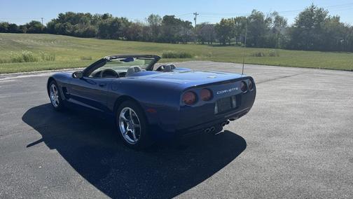 2004 Chevrolet Corvette Base