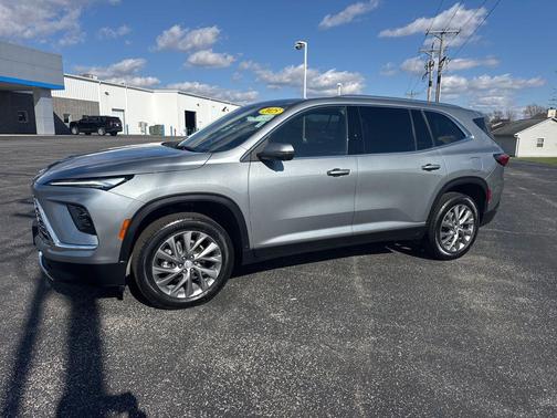 2025 Buick Enclave Preferred FWD