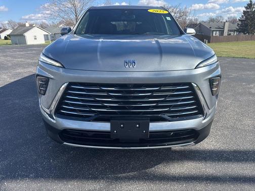 2025 Buick Enclave Preferred FWD