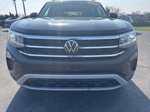 2023 Volkswagen Atlas 3.6L SE w/Technology