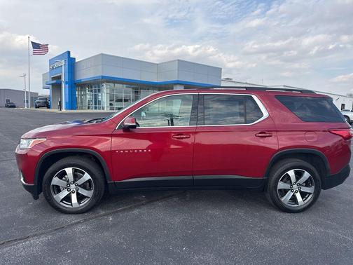 Cajun Red Tintcoat 2019 Chevrolet Traverse LT Leather