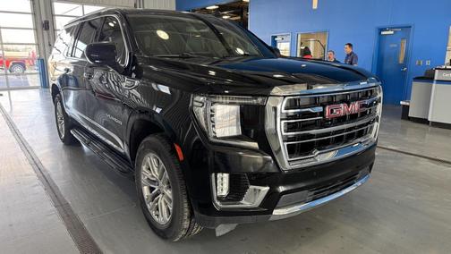 2022 GMC Yukon XL SLT