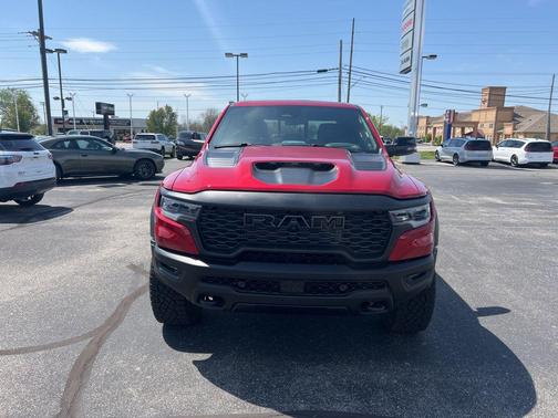 Molten Red Pearlcoat 2026 RAM 1500 RHO Crew Cab 4x4 5'7' Box