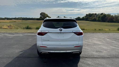 2024 Buick Enclave Essence FWD