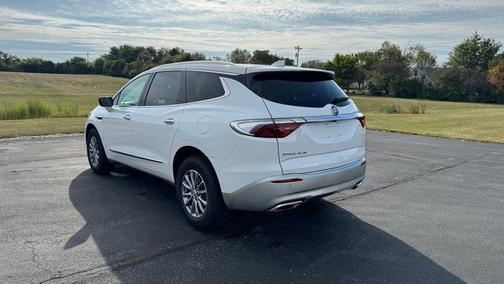 2024 Buick Enclave Essence FWD