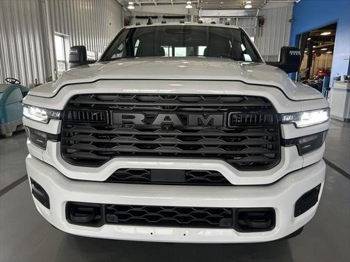 2025 RAM 2500 Big Horn Crew Cab 4x4 6'4' Box
