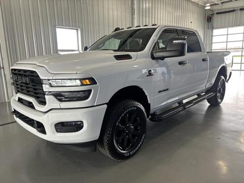 2025 RAM 2500 Big Horn Crew Cab 4x4 6'4' Box