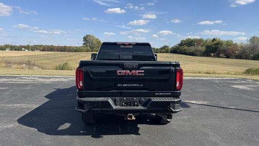 2022 GMC Sierra 2500 Denali