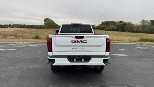 2024 GMC Sierra 2500 Denali