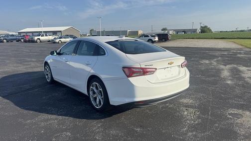 2022 Chevrolet Malibu FWD LT