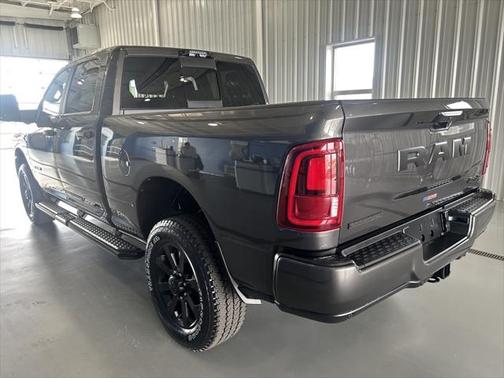 2025 RAM 2500 Big Horn Crew Cab 4x4 6'4' Box