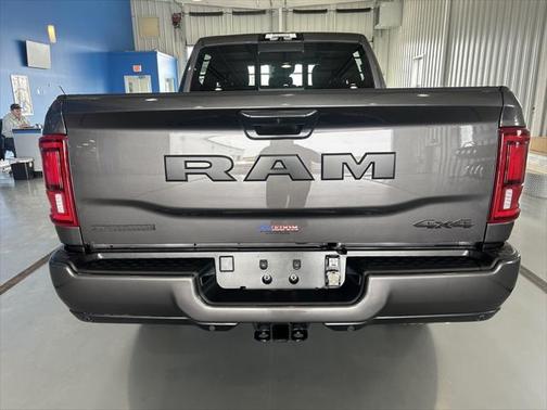 2025 RAM 2500 Big Horn Crew Cab 4x4 6'4' Box