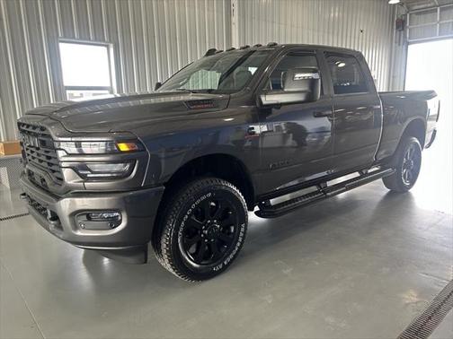 2025 RAM 2500 Big Horn Crew Cab 4x4 6'4' Box