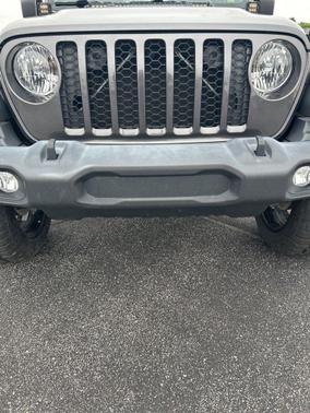 Granite Crystal Metallic Clearcoat 2020 Jeep Gladiator Sport S