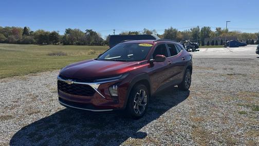 2025 Chevrolet Trax LT