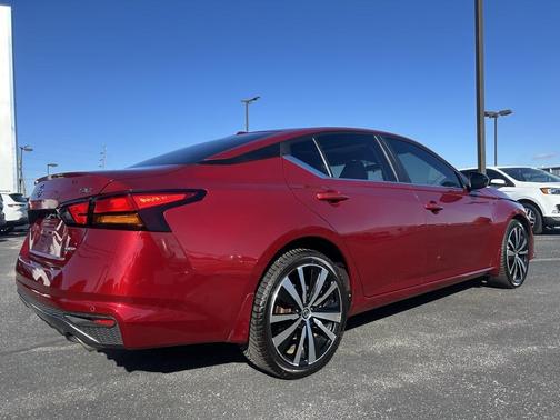 2020 Nissan Altima SR Intelligent AWD