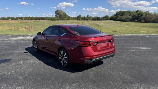 2020 Nissan Altima SR Intelligent AWD