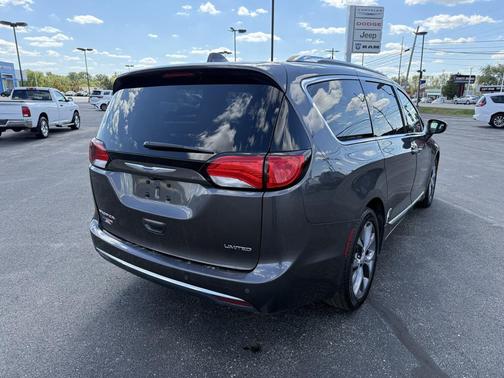 2018 Chrysler Pacifica Limited