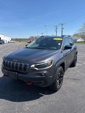 Granite Crystal Metallic Clearcoat 2022 Jeep Cherokee Trailhawk