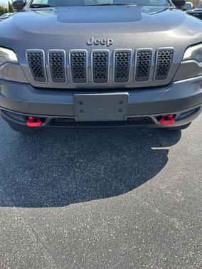 Granite Crystal Metallic Clearcoat 2022 Jeep Cherokee Trailhawk