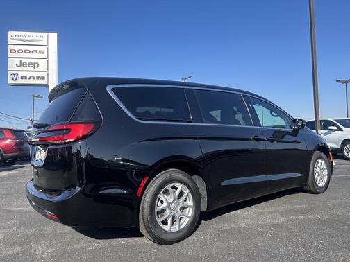 2026 Chrysler Pacifica L