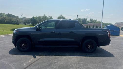 2025 Chevrolet Silverado EV LT