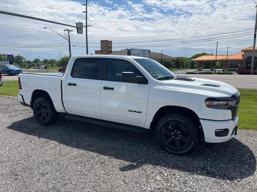 Bright White Clearcoat 2026 RAM 1500 Express