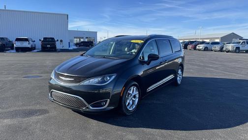 2018 Chrysler Pacifica Touring-L Plus