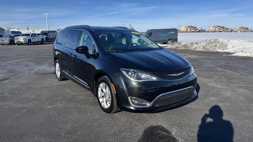 2018 Chrysler Pacifica Touring-L Plus