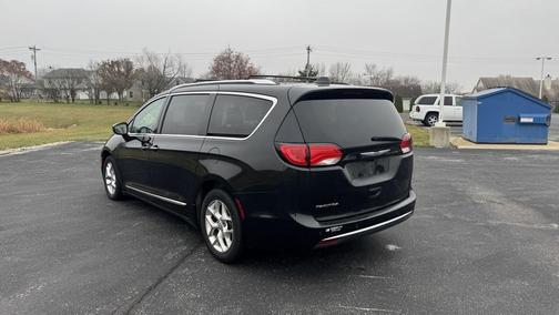 2018 Chrysler Pacifica Touring-L Plus