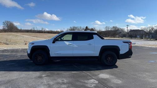 2025 Chevrolet Silverado EV LT