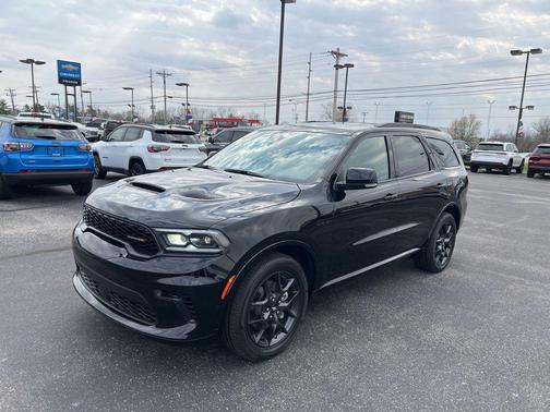 DB Black Crystal Clearcoat 2026 Dodge Durango GT Plus