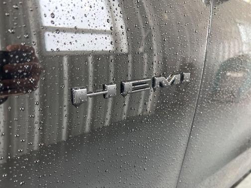 DB Black Crystal Clearcoat 2026 Dodge Durango GT Plus