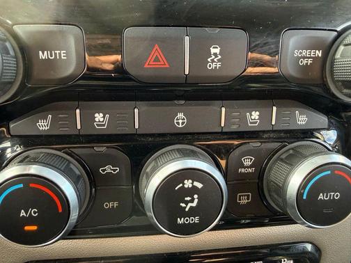 2020 RAM 2500 Laramie Mega Cab 4X4 6'4' Box