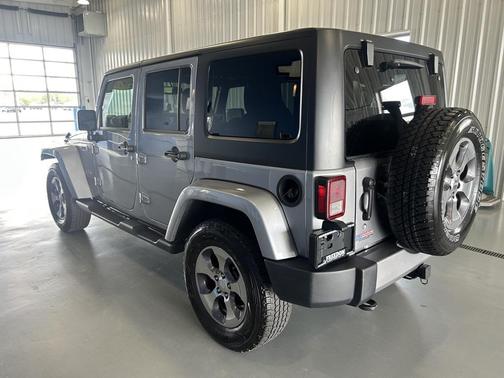 2018 Jeep Wrangler JK Unlimited Sahara