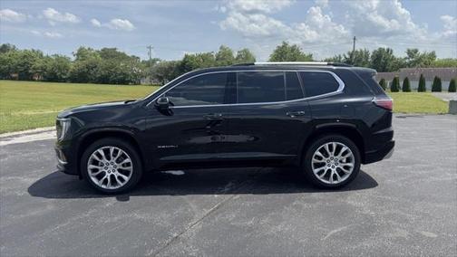 2025 GMC Acadia Denali