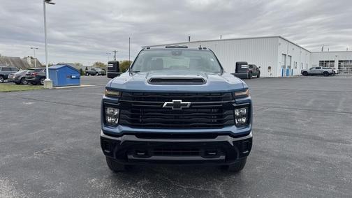 2026 Chevrolet Silverado 2500 Custom